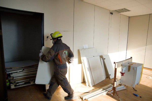 Fasi di smontaggio delle pareti