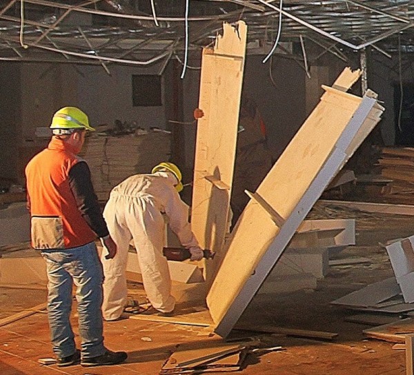 Durante le demolizioni interne