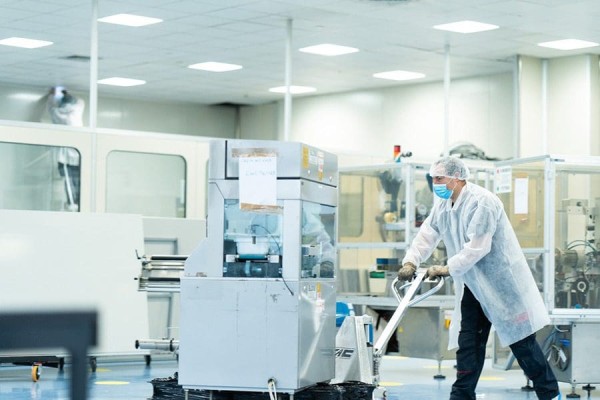 Demolizione impianti e smontaggi conservativi settore farmaceutico